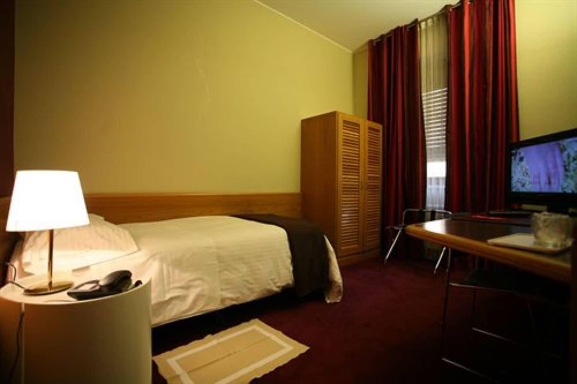 מילאנו Club Hotel מראה חיצוני תמונה