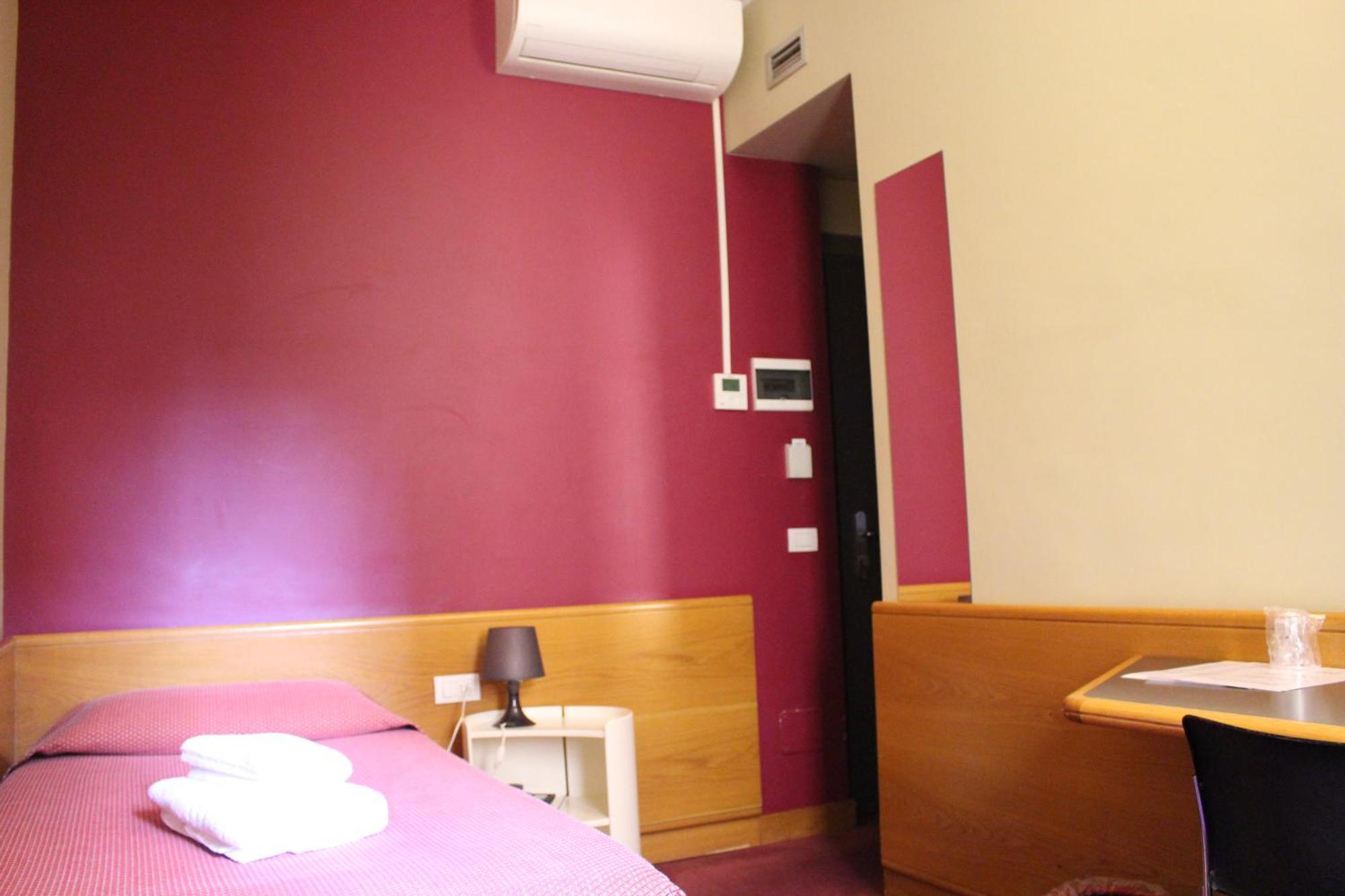 מילאנו Club Hotel מראה חיצוני תמונה