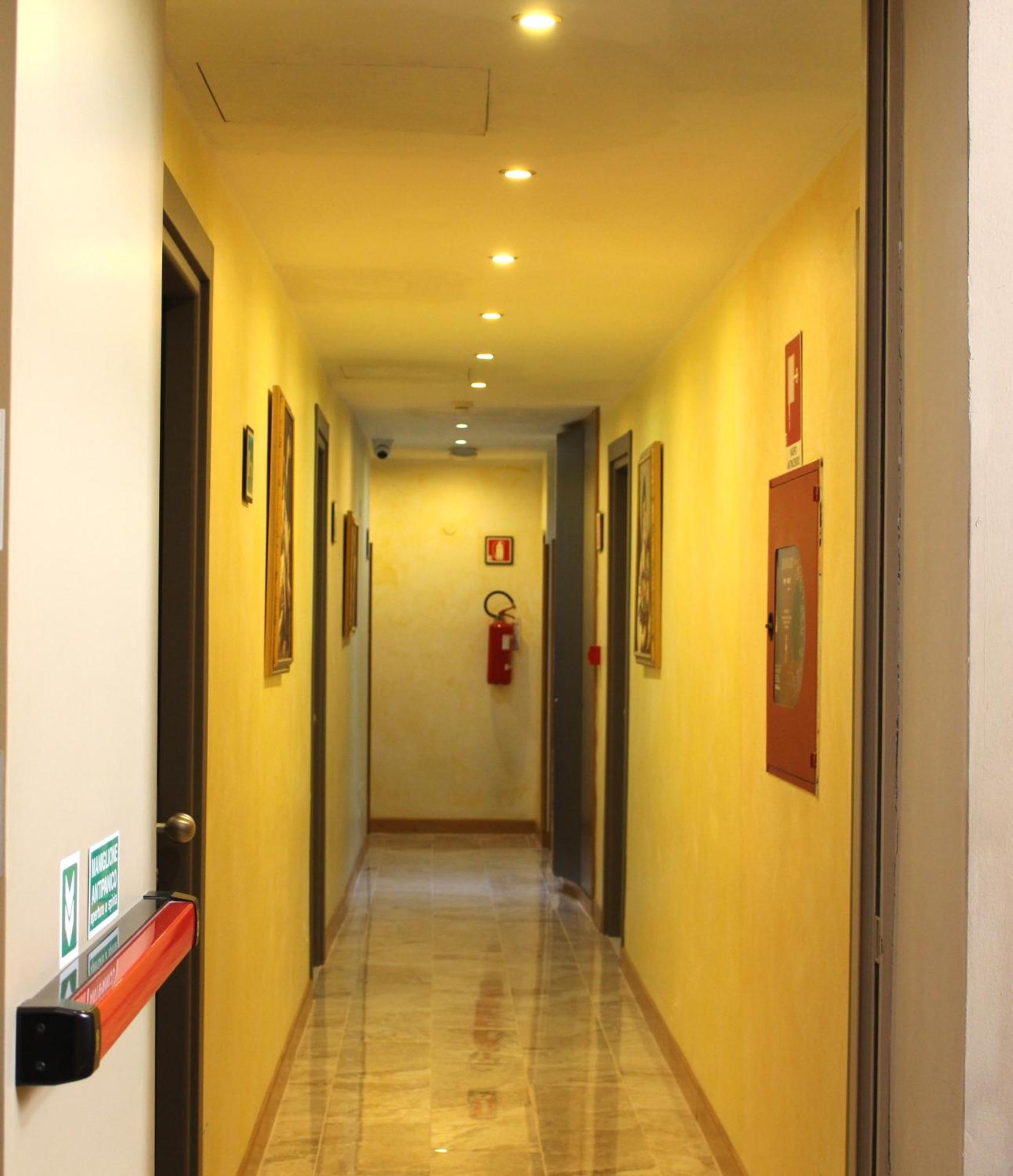 מילאנו Club Hotel מראה חיצוני תמונה